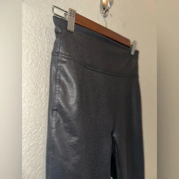 Serra Faux Leather Leggings / Wet Look Leggings Size Small - Picture 3 of 7